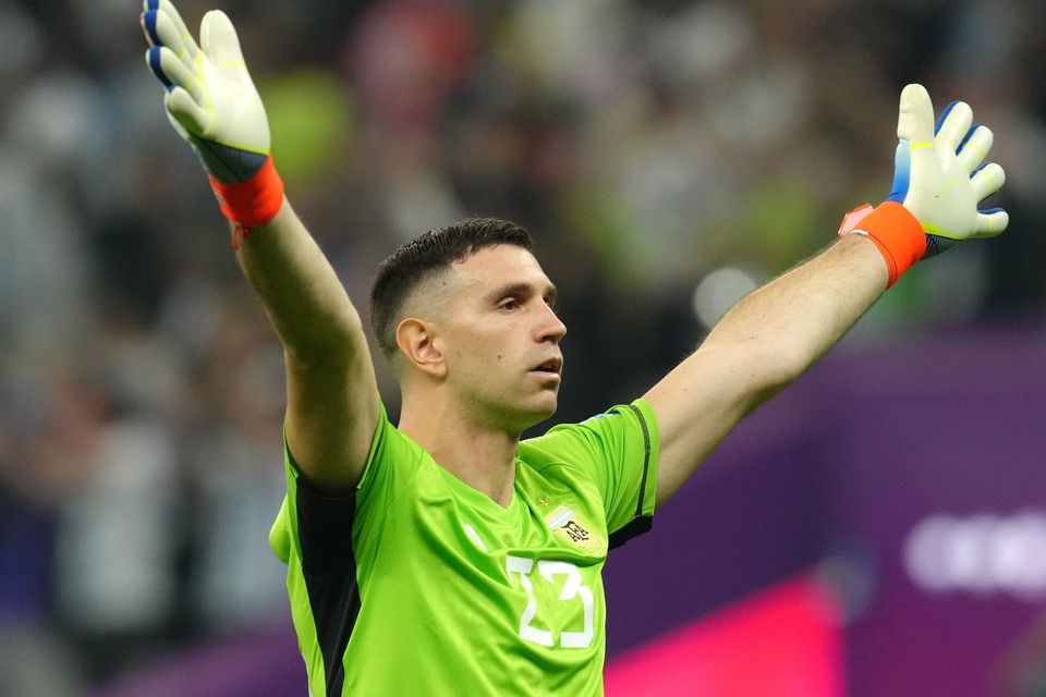 Emiliano martinez Emiliano martinez